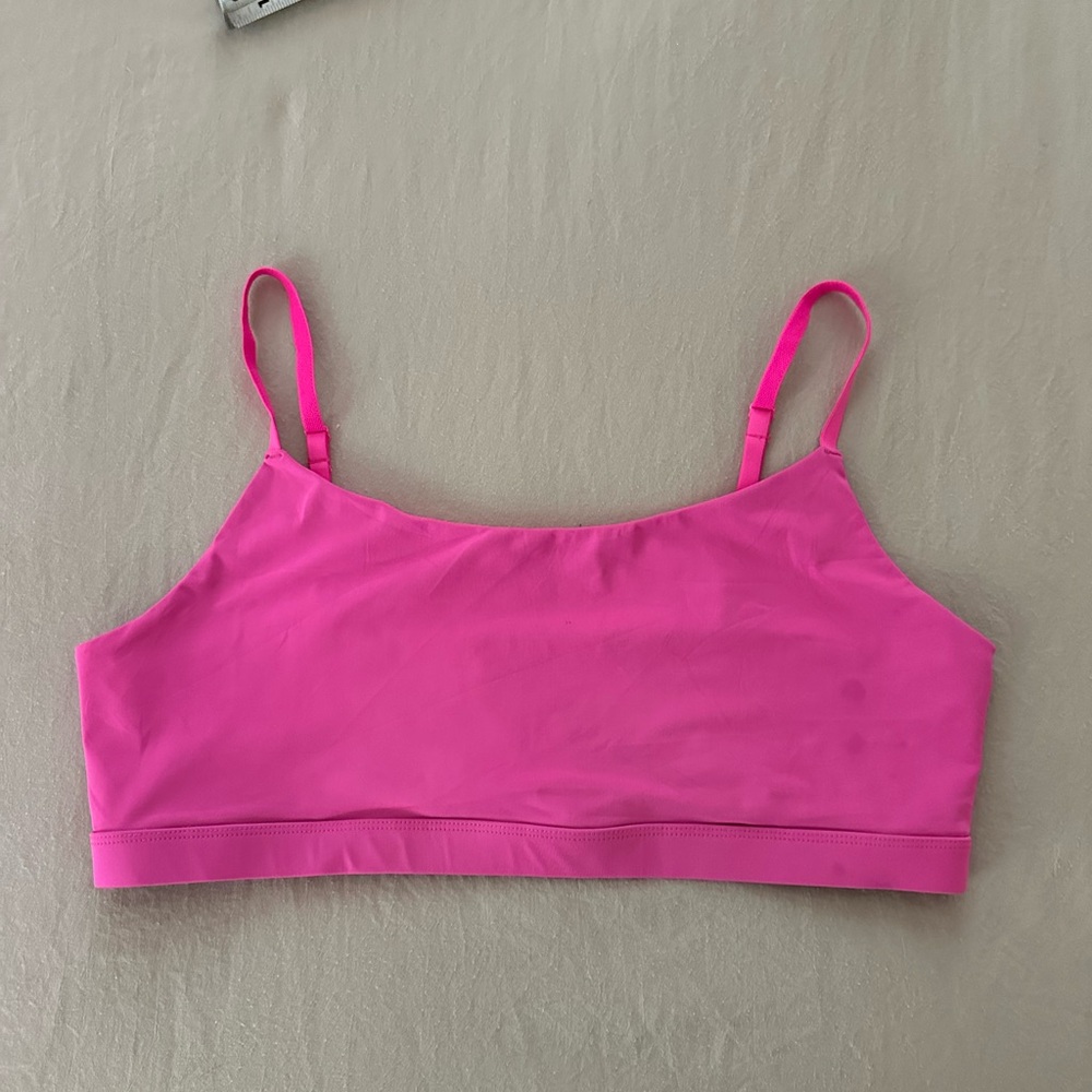 Fabletics sports bra